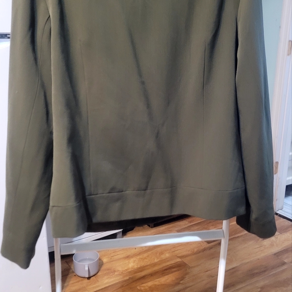 Sag Harbor Ladies Size 12 Moss Green Jacket Full Zip Front Long sleeves Collared - Picture 10 of 16